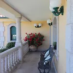 Villa Perez Rey