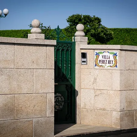 Villa Perez Rey *
